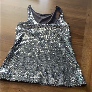 Sequin tank